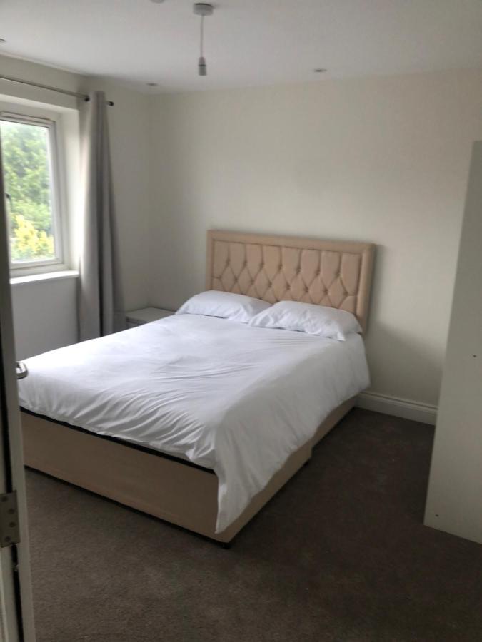 5 Bedroom House In Orpington Exterior foto
