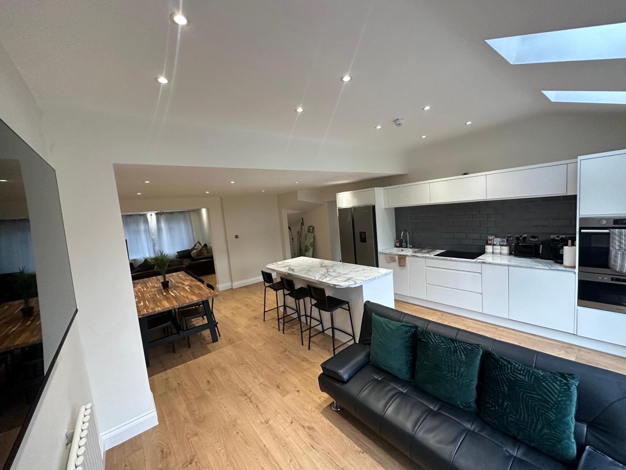 5 Bedroom House In Orpington Exterior foto
